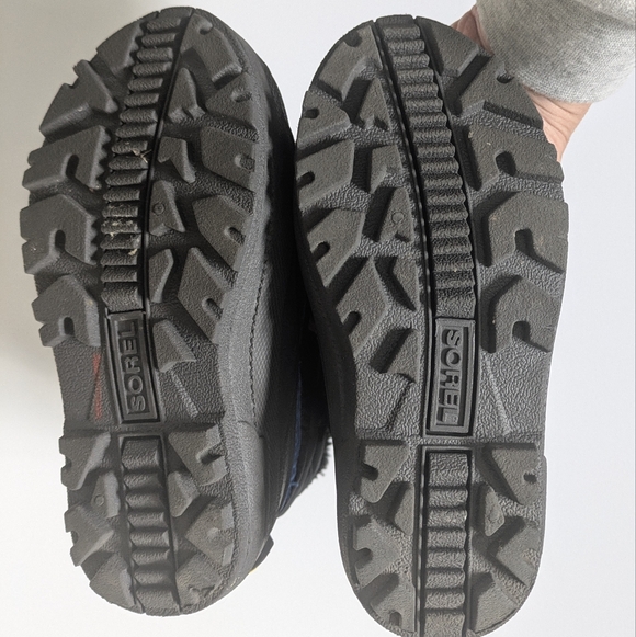 Sorel Kids' Black and Blue Snow Boots Size 12 - NWOT - Picture 7 of 8